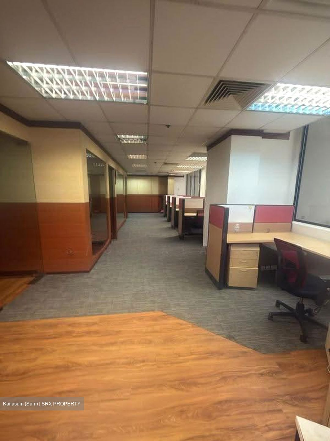 International Plaza (D2), Office #626384871